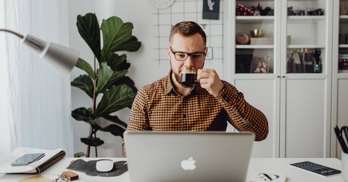 58 Percent of Business Owners Are Saving 20 Plus Hours a Month With AI. Here Is the Stack Behind That Number.